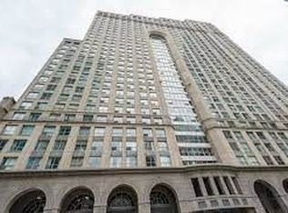 25 The Esplanade #322, Toronto, ON M5E 1W5