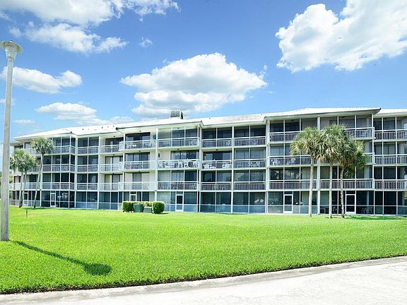 Home For Sale In Whitehall