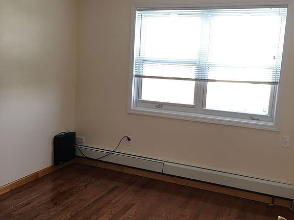 5th image of 337 Bay 10th St Floor 2