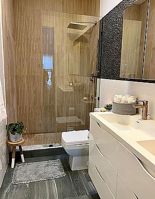 5th image of 582 Lexington Ave Floor 1