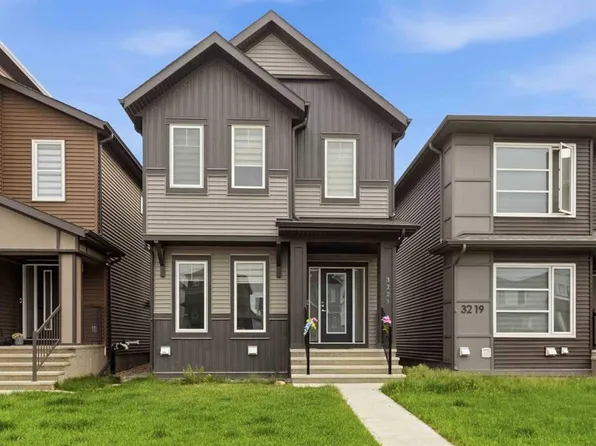 3223 N Chinook Winds Dr SW, Airdrie, AB T4B 5S8