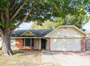 4210 Glen Hollow Cir, Arlington, TX 76016