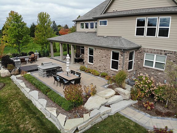 2nd image of 23785 Country Club Dr