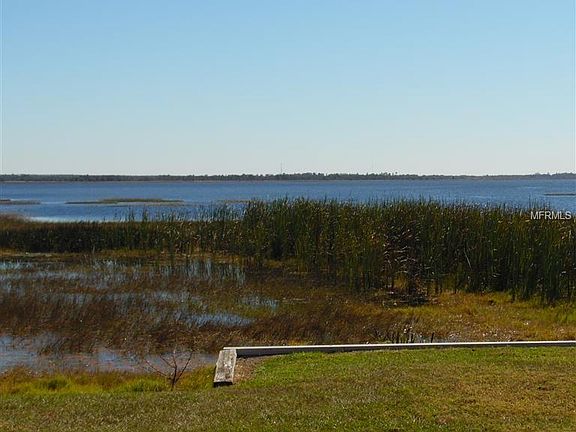 4th image of 242 N Lakeshore Dr
