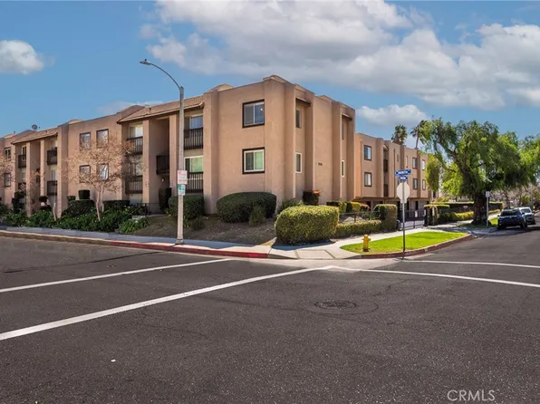 830 N Dalton Ave APT 201, Azusa, CA 91702
