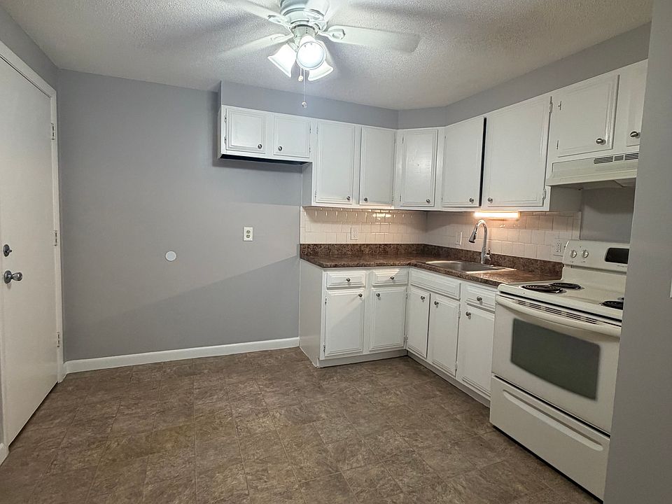1st image of 61 Appleton Rd