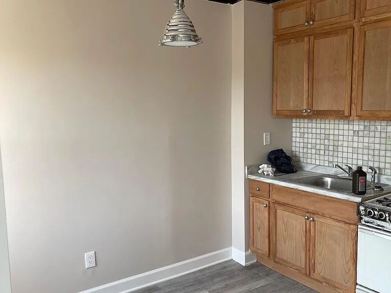 7223 S Kimbark Ave #305 — Photo 2