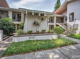 300 S Florida Ave, Tarpon Springs, FL