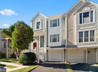 8316 Linden Oaks Ct, Lorton, VA 22079