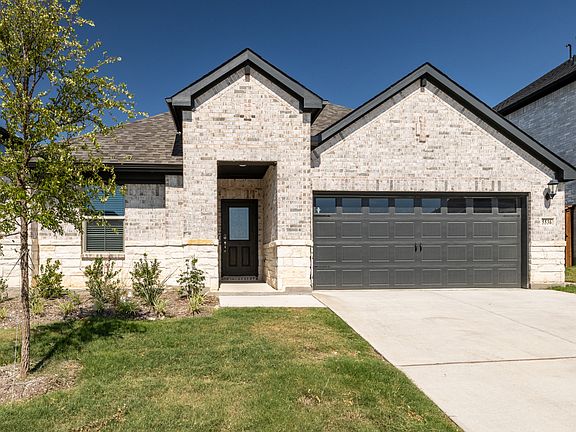 2nd image of 5536 Castle Peak Bnd