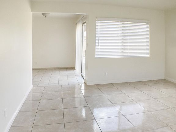 3rd image of 12825 Arroyo Ln
