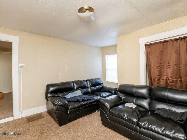 louisville-kentucky-2082374346 picture