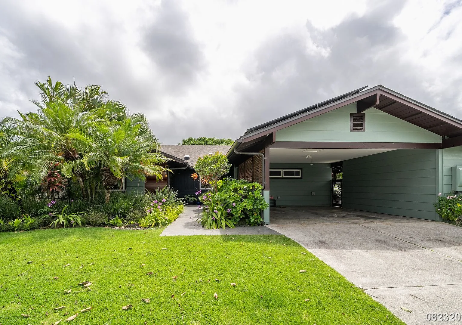 $9,195 / 3br 3ba 1,816 Sf Private Executive Kailua Home With Spa, Pv & Battery Backup | Available... — Photo 2