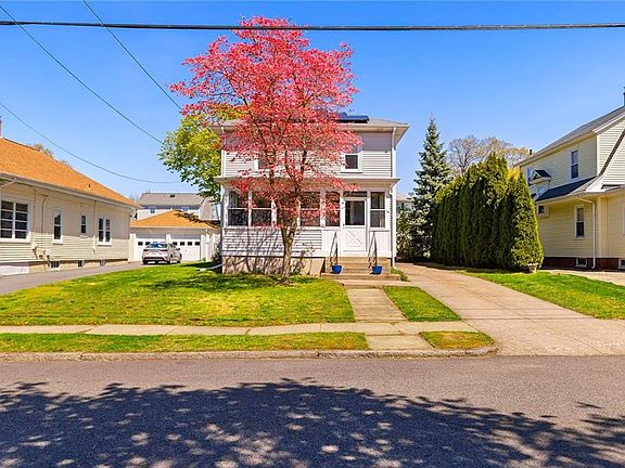 3rd image of 105 Shirley Blvd
