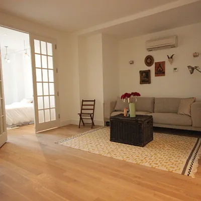 Rented by Nooklyn NYC LLC | media 109