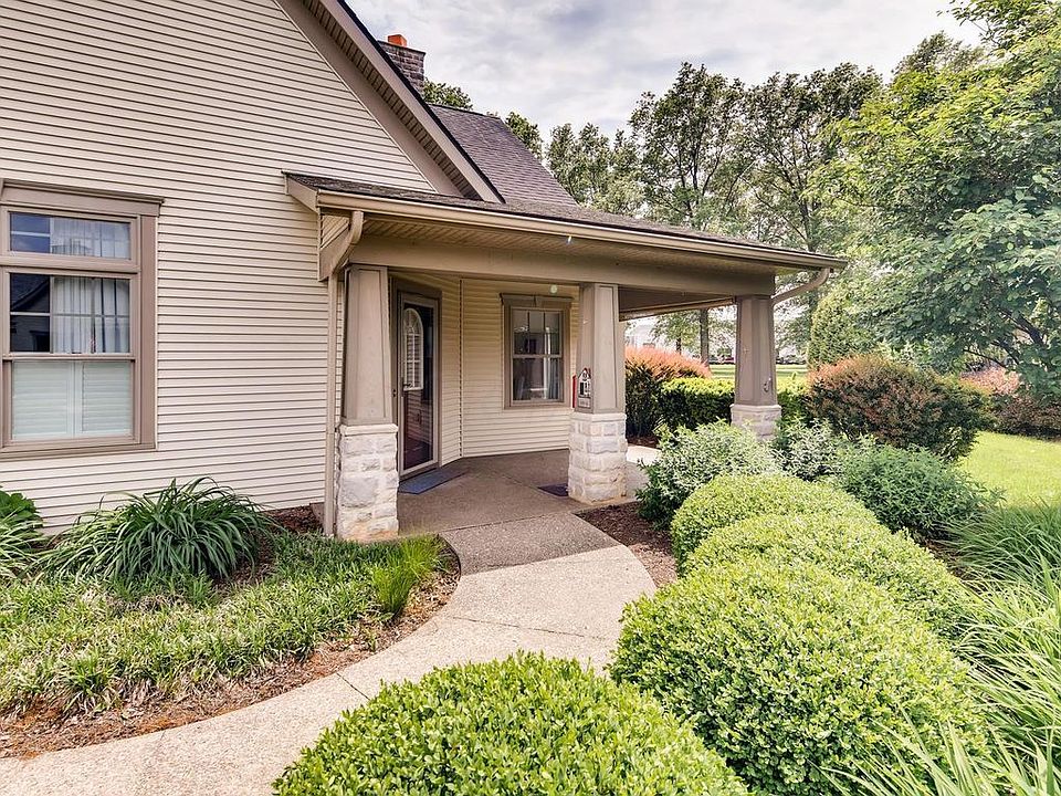 1st image of 462 Cottage Grv E
