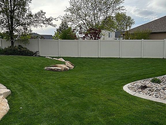 3rd image of 3439 S Silverwood Cir
