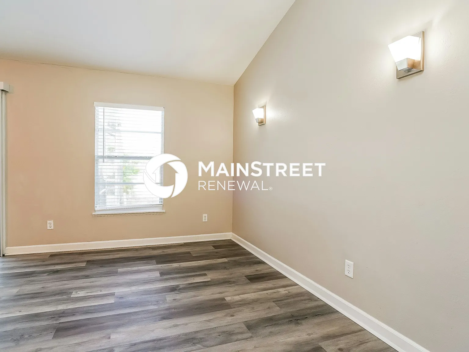 124 N E 7th Ave — Photo 4