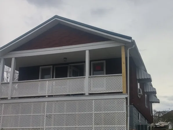 8 Oak Ave, Moundsville, WV 26041