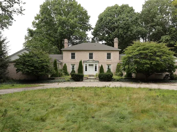 4866 Wolf Rd, Erie, PA 16505