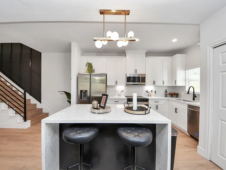 5955 Southseas St #A — Photo 2