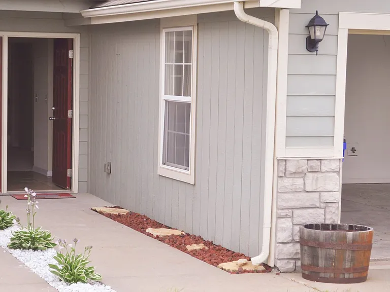 2410 Brooke Bnd — Photo 1