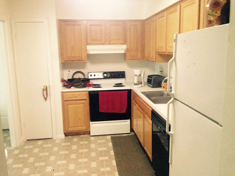 1st image of 1563 Croft Ct APT F