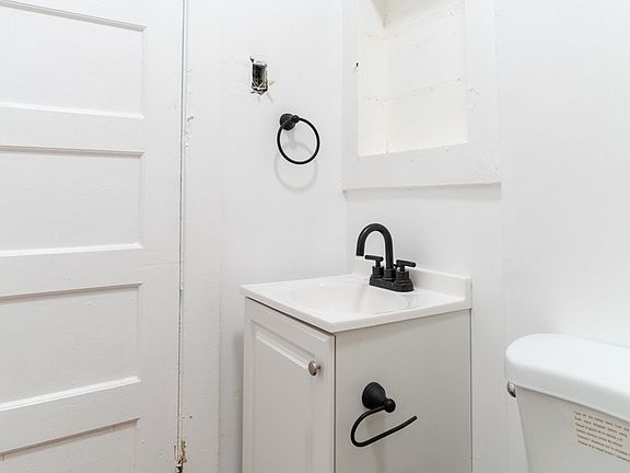 2nd image of 3108 E 4th St APT 2