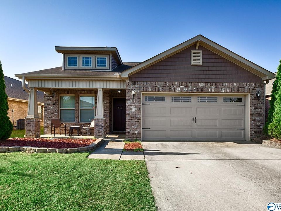 1st image of 717 Oak Cove Ln
