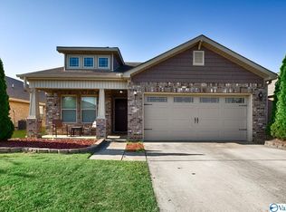 717 Oak Cove Ln, Madison, AL 35757
