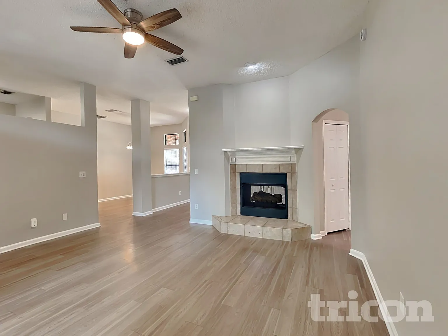 5357 Whitecastle Court Jacksonville FL — Photo 2