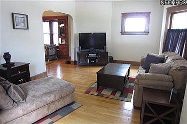 4th image of 17612 Cannon Ave