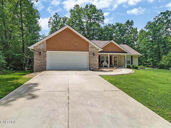 3rd image of 3344 Warpath Dr