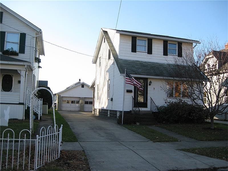 1st image of 313 Foch St