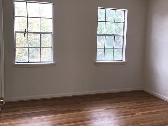 5th image of 1101C Prince Edward St