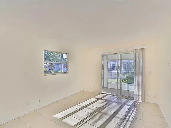 202 Bedford Trl — Photo 8