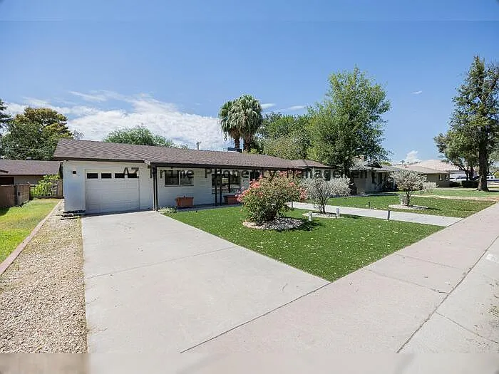 4 bed, 3.5 bath, 2493 sqft, $4,495 — Photo 2