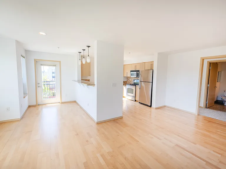 424 N 85th St #301-1 — Photo 2