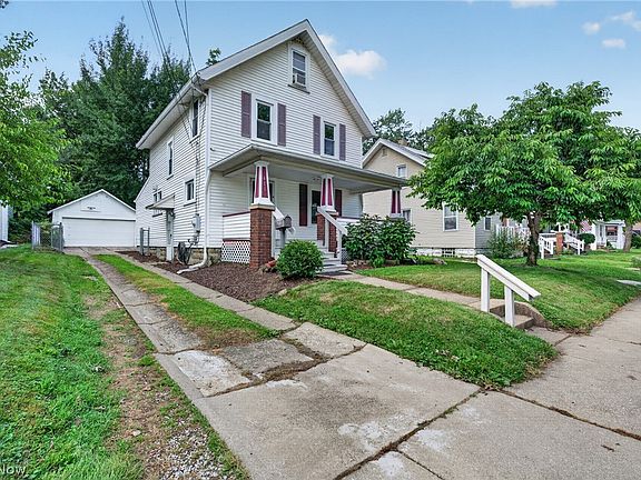 2nd image of 415 Ashland Ave