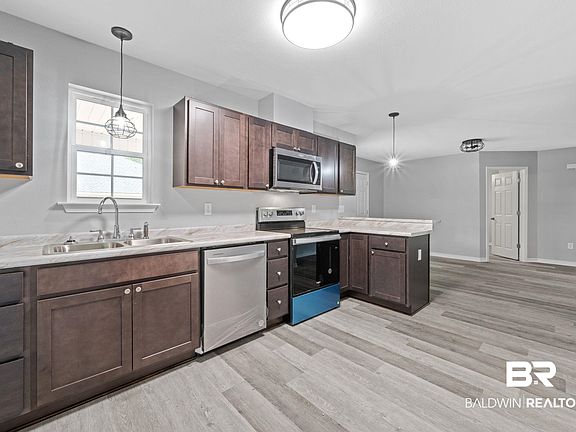 5th image of 1132 Dolive St