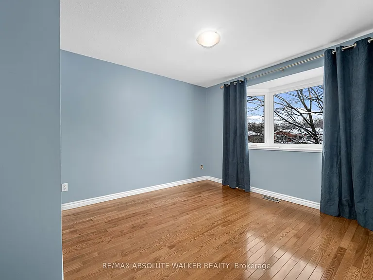 1849 Montereau Ave — Photo 25