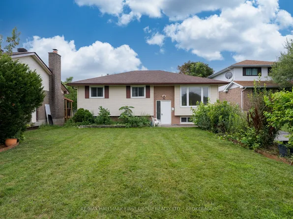 101 Cascade Blvd, Belleville, ON K8P 4X5