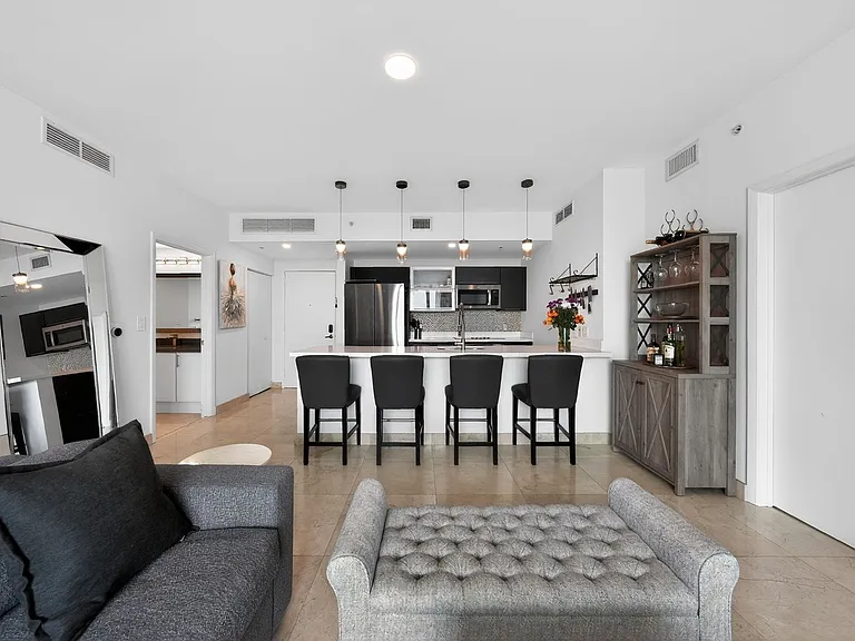 90 SW 3rd St #2709 — Photo 22