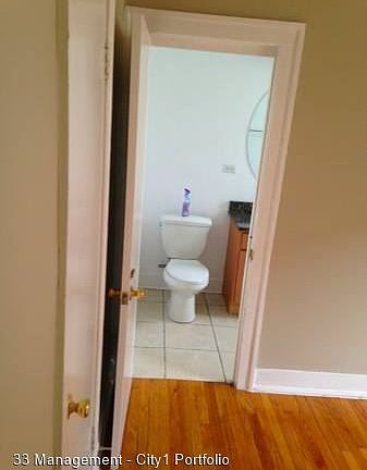 5th image of 1625 W Farwell Ave APT 2S