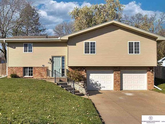 2nd image of 230 Windsor Dr