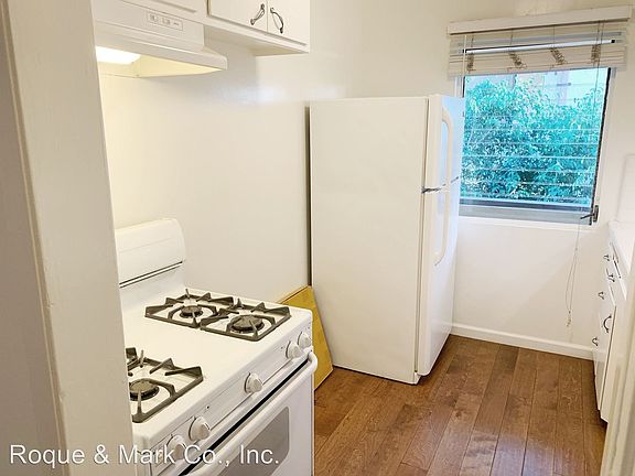 2nd image of 1047 2nd St APT 6