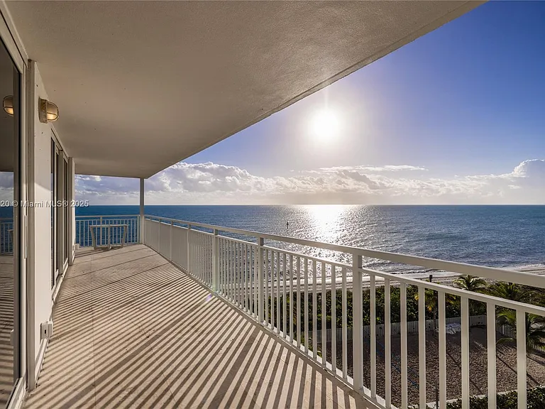 615 Ocean Dr #6A — Photo 29