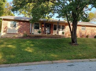 36 Sunny Side Dr, Saint Peters, MO 63376
