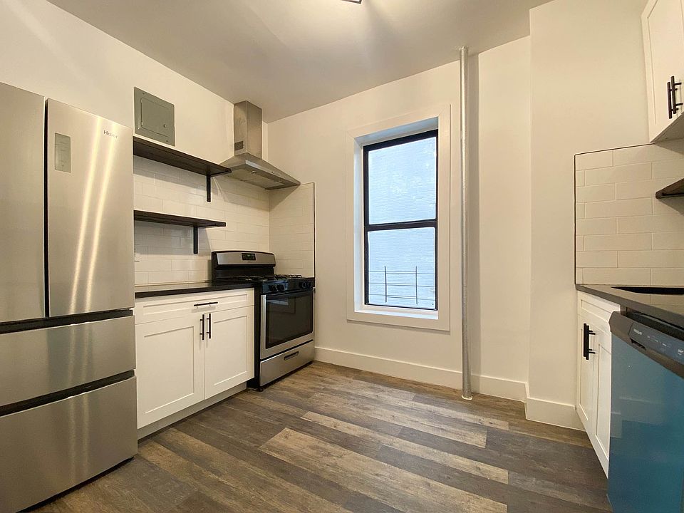 1st image of 1096 President St APT 5