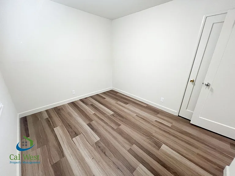 99 Atlas Ave — Photo 18